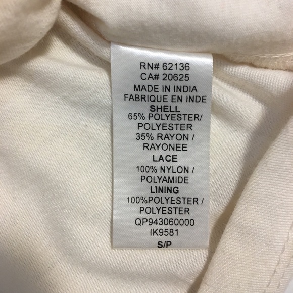 NWOT Guess Cream Ruched Cap Sleeve Blouse - Picture 4 of 5